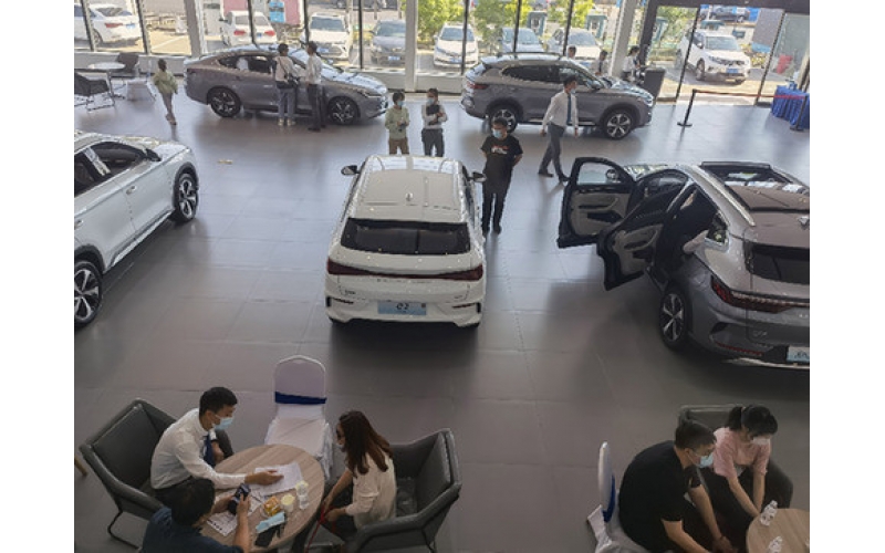 “五一”國(guó)內(nèi)車市觀察：追漲新能源車