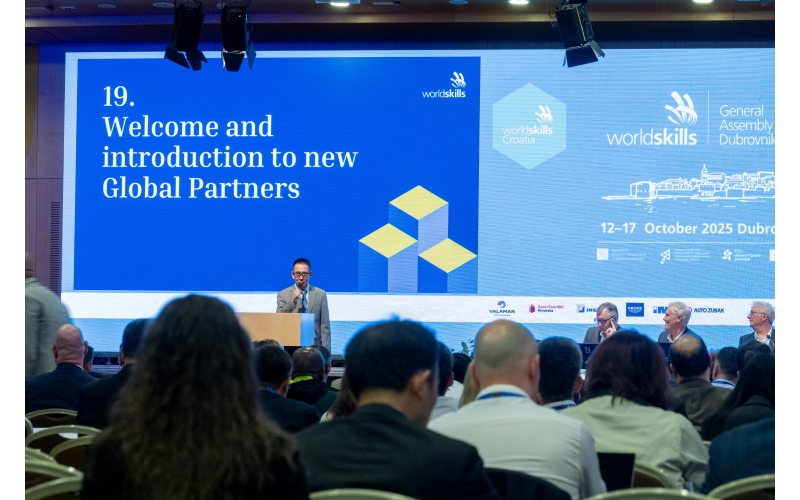 國際動態(tài) - 風向標正式簽約成為世界技能組織全球行業(yè)合作伙伴